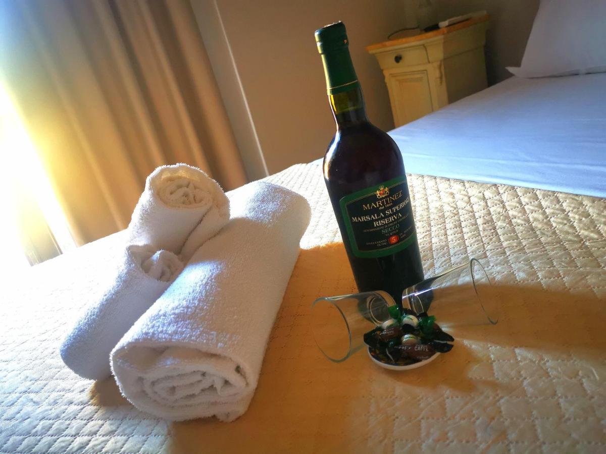ビルジ・ヴェッキ Kite Hub Lo Stagnone Bed & Breakfast エクステリア 写真